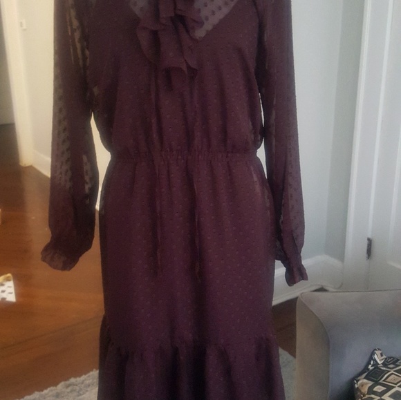 Dress - Picture 2 of 3